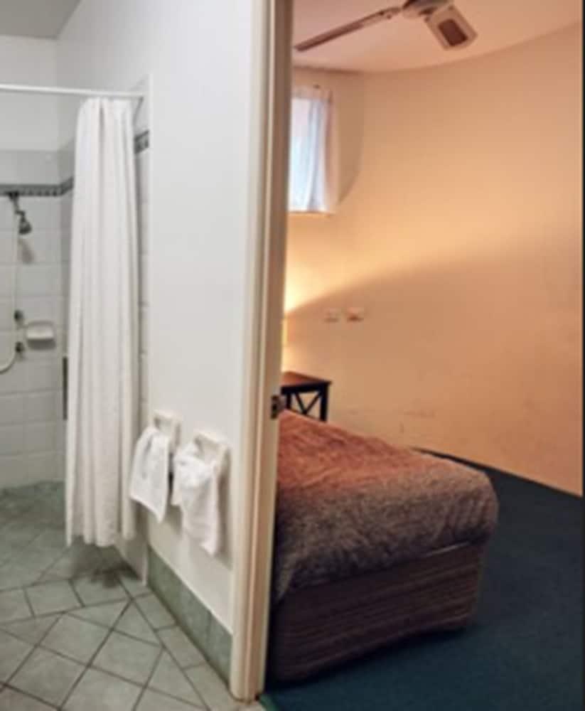 Nautilus Resort 3*